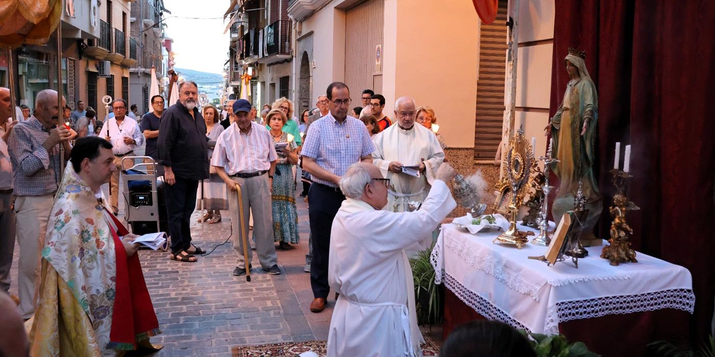 Lucena renueva su fervor eucarístico en la celebración de la Octava del Corpus Christi