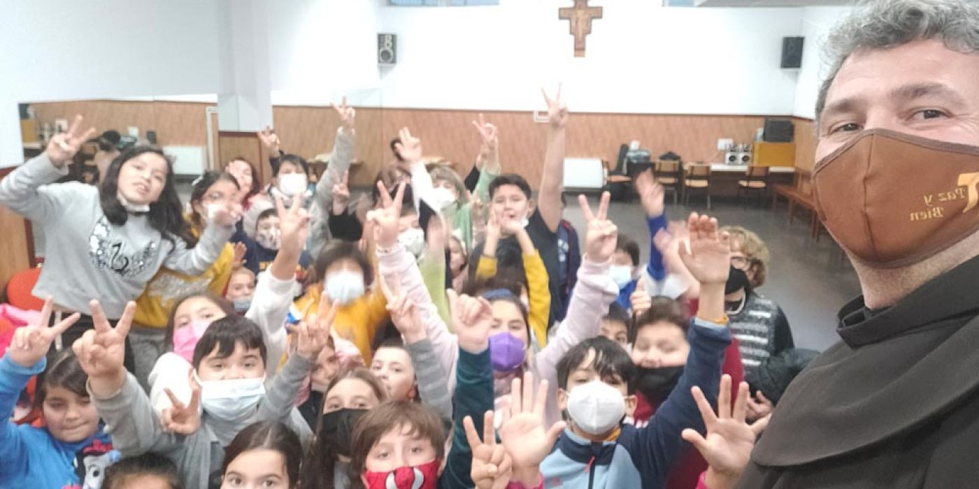 Convivencia de la alegría en la Parroquia Cristo de la Paz de Madrid