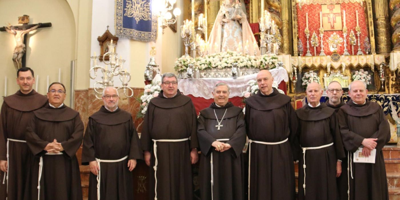Mons. José Rodríguez Carballo preside celebración ante la Virgen de Araceli, por el 75° Aniversario de su Coronación Canónica, en el Convento de Madre de Dios de Lucena